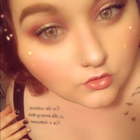 Meet your Posher, Hanna - Picture 1 of 1